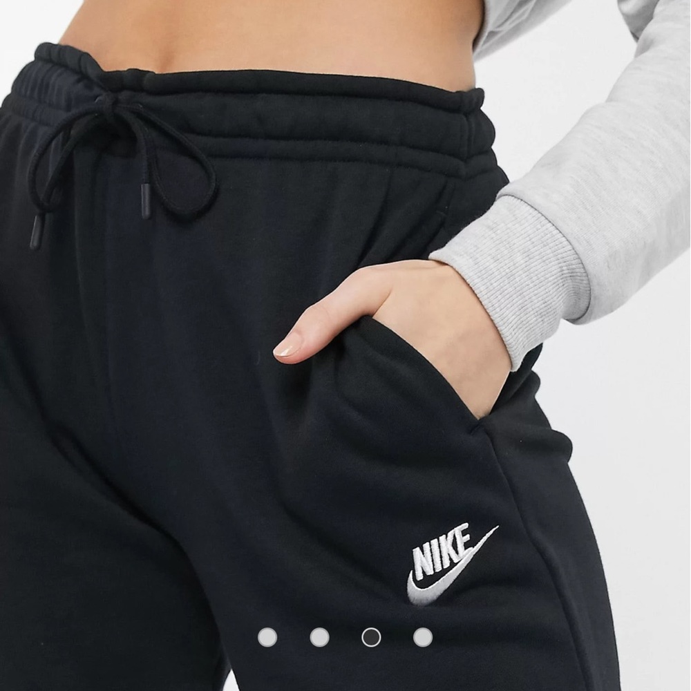Nike Black Drawstring Sweatpants